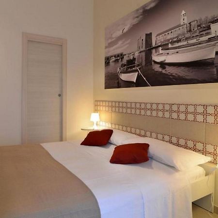 Santi E Saraceni Rooms Salerno Eksteriør bilde