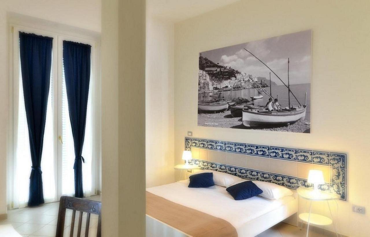 Santi E Saraceni Rooms Salerno Eksteriør bilde