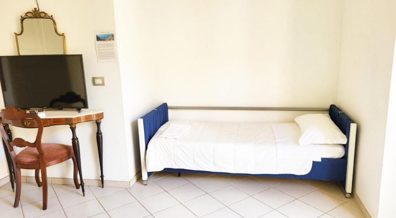 Santi E Saraceni Rooms Salerno Eksteriør bilde