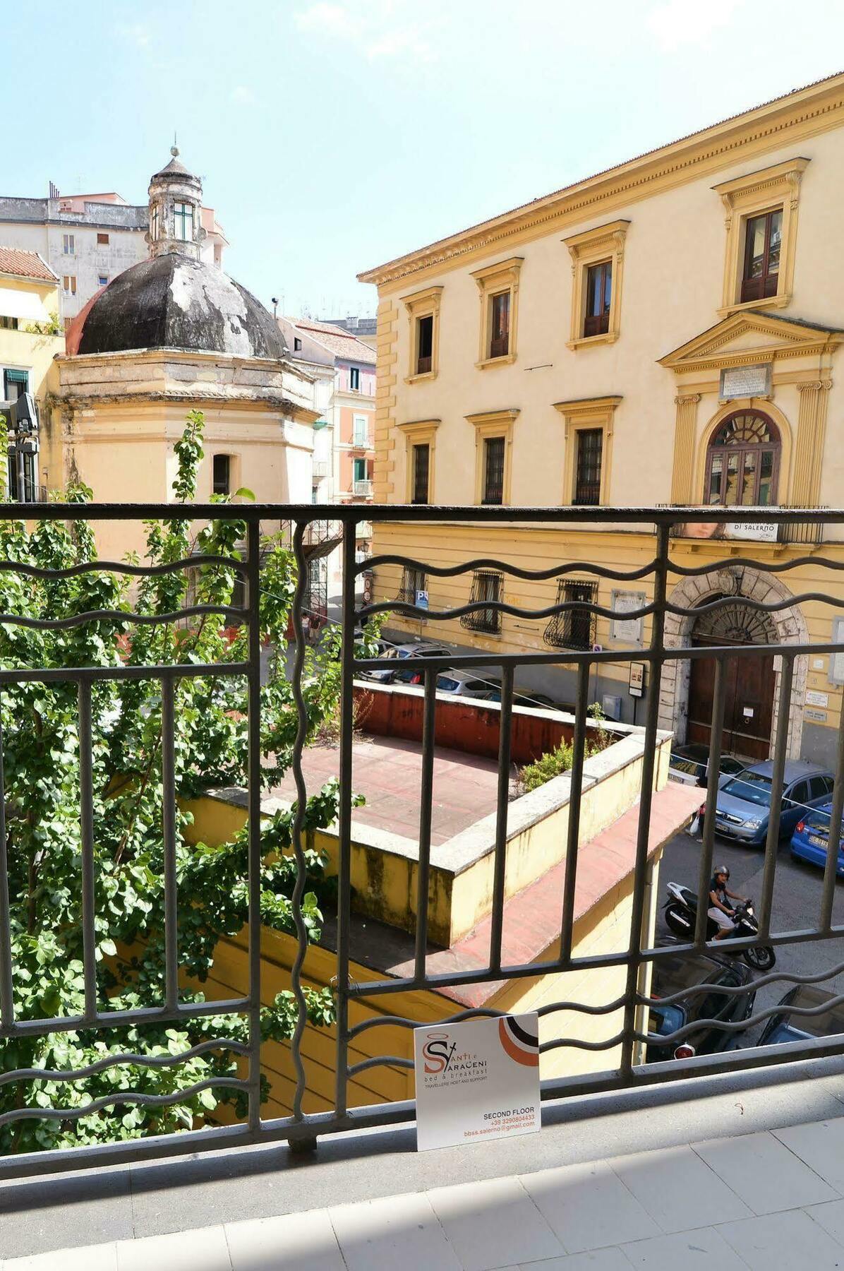 Santi E Saraceni Rooms Salerno Eksteriør bilde